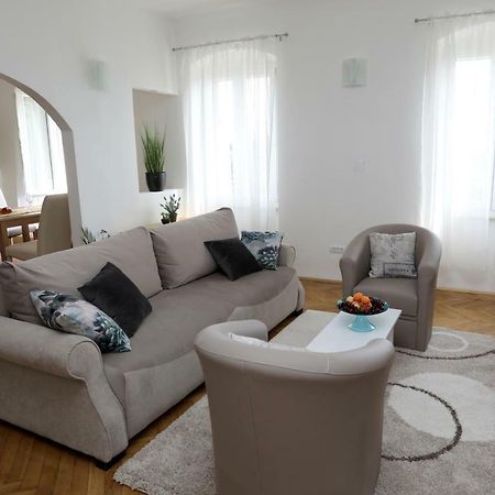 Apartman Cinkopan Appartement Pula Buitenkant foto