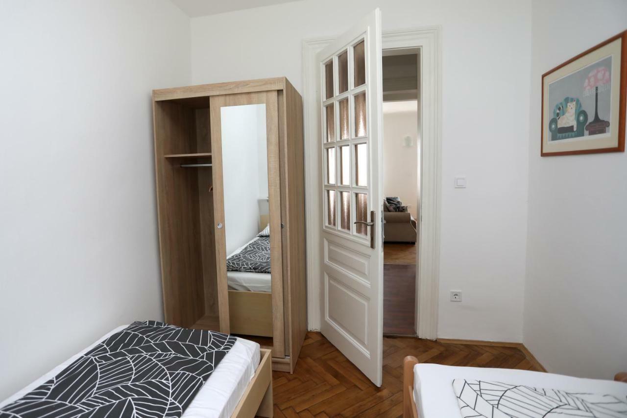 Apartman Cinkopan Appartement Pula Buitenkant foto