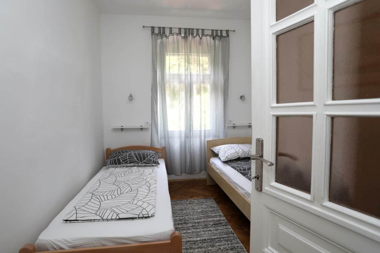 Apartman Cinkopan Appartement Pula Buitenkant foto